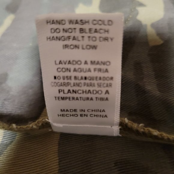 Army green and camo utility vest - Picture 5 of 12